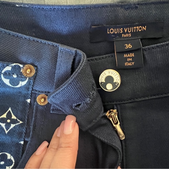 AUTH LOUIS VUITTON ESCALE JEANS - Picture 10 of 10